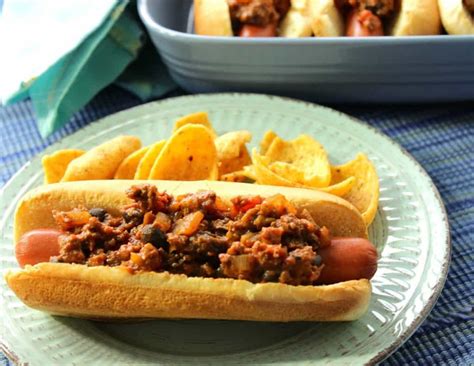 Looking for something different besides boiled. Southwestern Sloppy José Hot Dogs w/ Black Beans and Chilies
