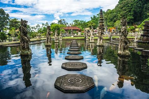 Why American tourists don't come to Indonesia - News - The ...