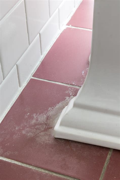 Painting floor tiles can transform any room allowing you to customise the colour and rework the aesthetic entirely. How I Painted Our Bathroom's Ceramic Tile Floors: A Simple ...
