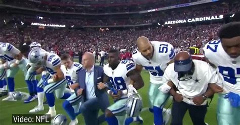 Dallas Cowboys Booed For Kneeling Before Us National Anthem The Irish