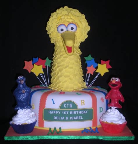 Big Bird Cake Big Bird Cakes Sesame Street Birthday Happy 1st Birthdays