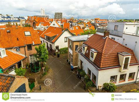 Zandvoort är en inredningsbutik som med utvalda varumärken kombinerar klassiskt och modernt. Architectuur En Straten Van De Oude Stad Zandvoort ...