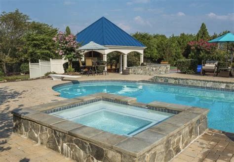 Hot Tub And Beautiful Pool With Pool House Pool With Pool House