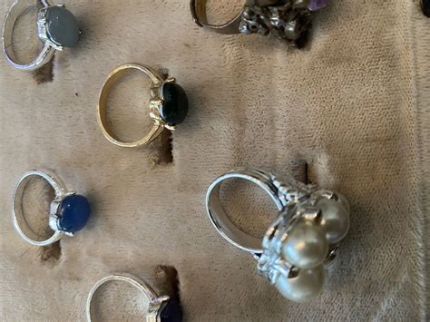 Large Lot Of Antique Vintage Estate Costume Fashion Jewelry Rings