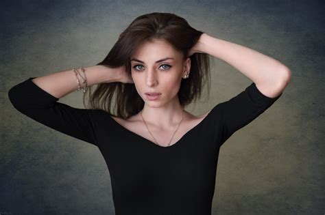 Hairstyle P Beauty Arms Up Hand In Hair Dmitry Shulgin Front View Hair Hands Behind