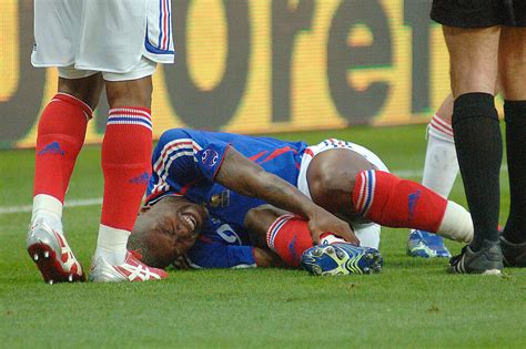 Top 12 Worst Football Injuries Of All Time Sportz Craazy