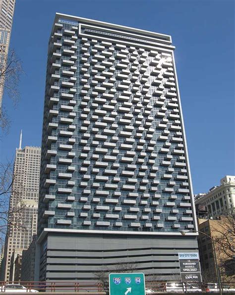 235 West Buren Chicago Ralph Johnson Perkins Will Architect Big