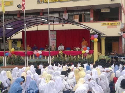 Mencatat minit dalam semua mesyuarat panitia pendidikan islam. Panitia Pendidikan Islam SKS: May 2011