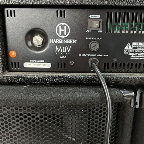 Harbinger M60 Powered Mixer And Speaker Pa System Evolution Music