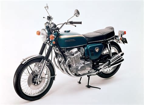 Hondas 750cc Nm4 Vultus A New Species Of Motorcycle