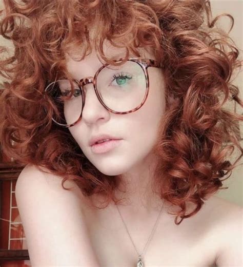Pin By Andrew Picot On Beautiful Wow Red Hair And Glasses Red Hair