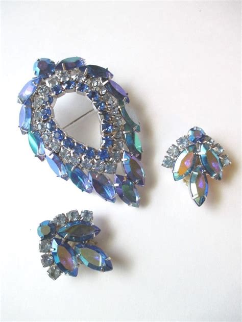 Vintage Sarah Coventry Pin Brooch Clip On Earrings Set Blue Ab