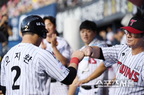 Lg twins 오지환 facebook 팬 페이지. 스포츠서울 - 포토 LG 류중일 감독, 좋았어~ 오지환!