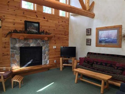 Cabins is an unincorporated community on the north fork south branch potomac river in grant county, west virginia, united states. Breezy Point Resort Cabin 3, Osage MN Vacation Rentals ...