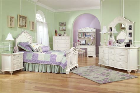 Amazing of modern white bedroom sets modern bedroom furniture sets. Girls Bedroom Sets: Combining The Cute Aspects - Amaza Design