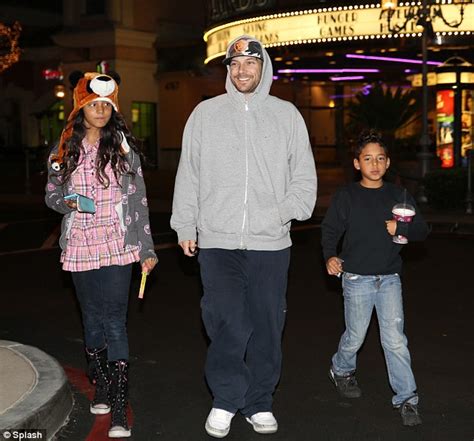 He has no connection to show business and earned his living as a car mechanic. Kevin Federline steps out with his soon to be expanded ...
