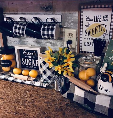You can submit your own photo or design, we are always interested in home decoration. Pin by Kristin Venendaal on Summer decor | Lemon kitchen ...