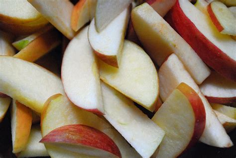 Sliced Apples Close Up Of Freshly Sliced Apples Slice Of Chic Flickr