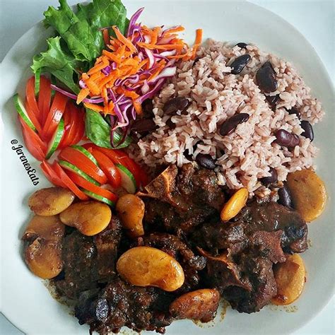 Jamaican Oxtail Rice And Peas Recipe