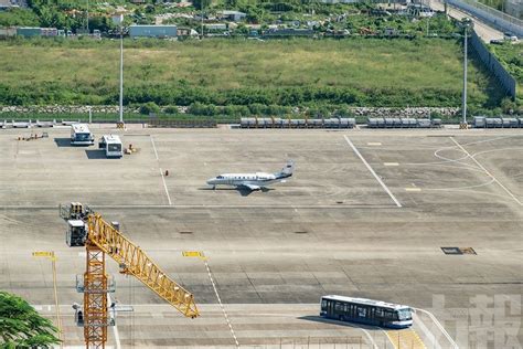 The site owner hides the web page description. 崔世平建議澳門機場實施「一地兩檢」 由內地執法人員設「提前通關區」 - 澳門力報官網
