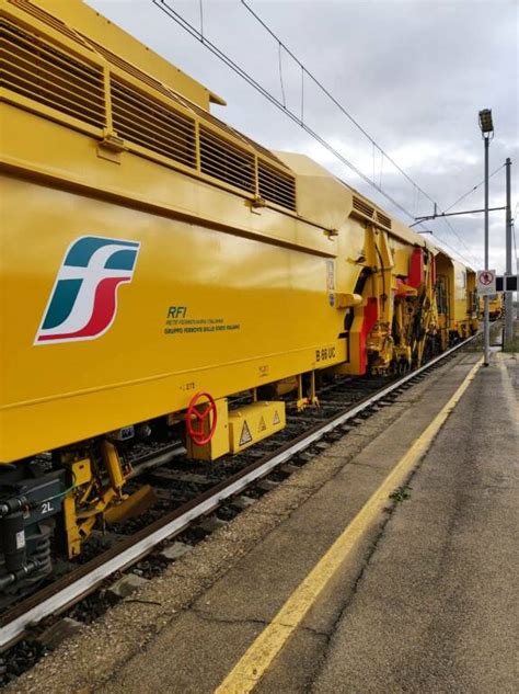 Treni Riprende La Circolazione Ferroviaria Tra Prato E Pistoia