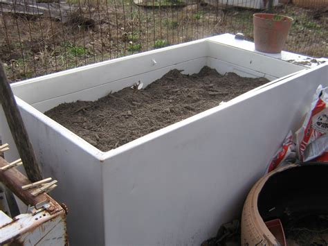 Find out which fridge freezer is best for your household at argos. The Burnett HomePlace: WWII Motto / Raised Bed Gardening ...