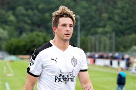 In the game fifa 19 his overall rating is 66. Kevin Pannewitz: "Führe jeden Tag einen Kampf mit mir ...