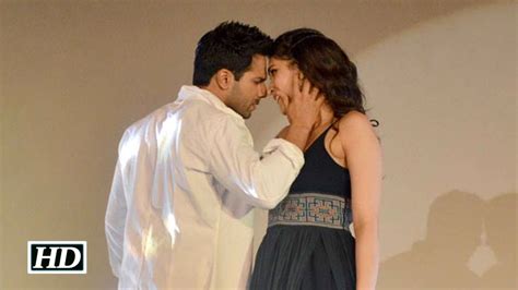 Dilwale Kriti Sanon And Varun Dhawans Sizzling Romance Youtube