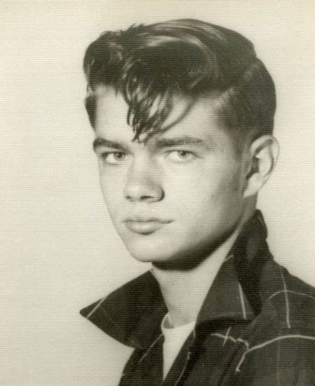 Poodle hair and short bangs were all the rage, as was the pin up craze. Greaser Hairstyles Long Hair - 15 Cool Rockabilly ...