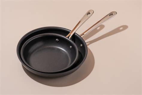 Best Nonstick Pan 2020 Reviews By Wirecutter