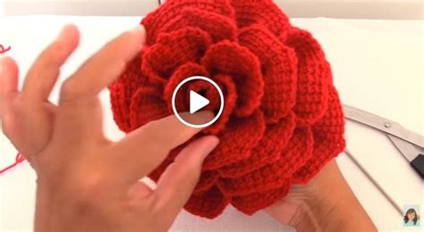 Cuadrado a crochet flor en punto rococo paso a paso para col. Como hacer flor rosa Gigante 3D con hojas a Crochet en punto tunecino tejido | Tutorial de flor ...