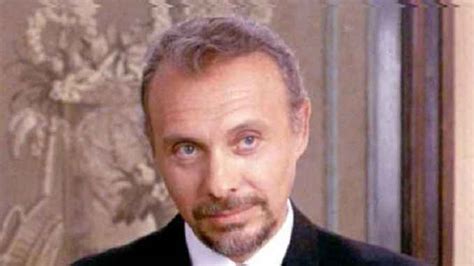 Hector Elizondo Married Spouse Childen Net Worth Bio Height