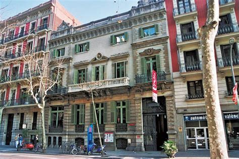 Altres espectacles pots fer fins a un màxim de dues. La Casa Elizalde en Barcelona | La Ventana del Arte