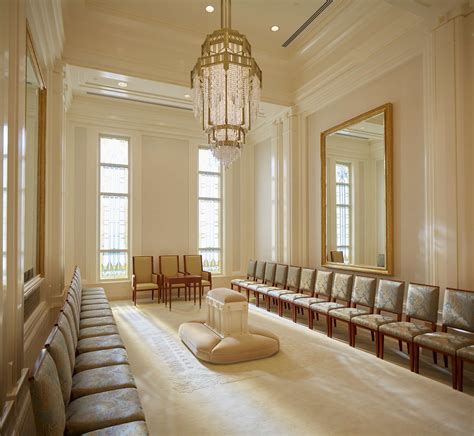 Heres Your First Look Inside The Meridian Idaho Temple Lds Daily
