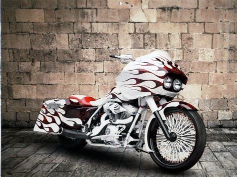 Make that bagger sound good, look good, and feel good! Baggers - Sinister Wheel