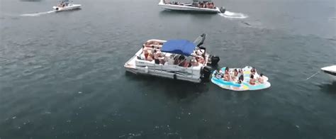 Pontoon Boat Party Ideas Top 10 Gathering Suggestions Pontooners