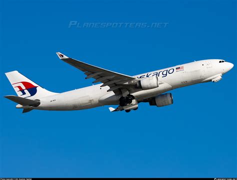 9m Mub Malaysia Airlines Airbus A330 223f Photo By Vasaviationspotter