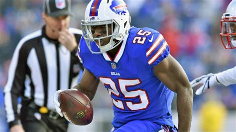 Cbs sports is the #1 source for the top sports news, scores, videos and more! NFL expert picks and bets, Week 17: Three-team Parlay of ...