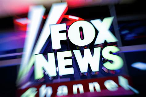 Fox News Dominates Cable News Ratings In First Quarter 2017 Cnn Distant Second