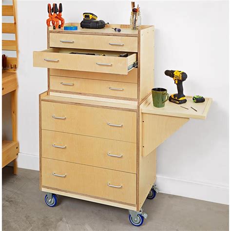 Learn how to make a woodworkers tool chest with drawers. Tool Chest Woodworking Plan from WOOD Magazine