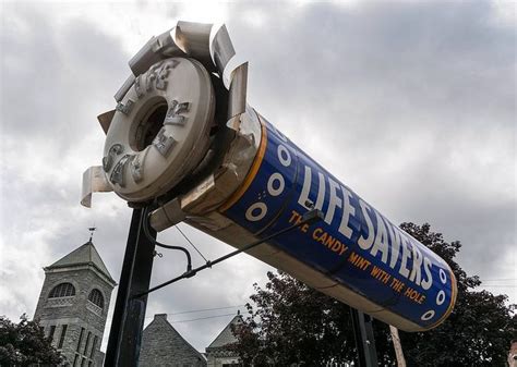 Quirky Roadside Attractions In Each Of New Yorks 62 Counties