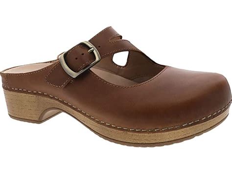 Nurses Who Stand All Day Swear By Dansko Clog Shoes Instyle