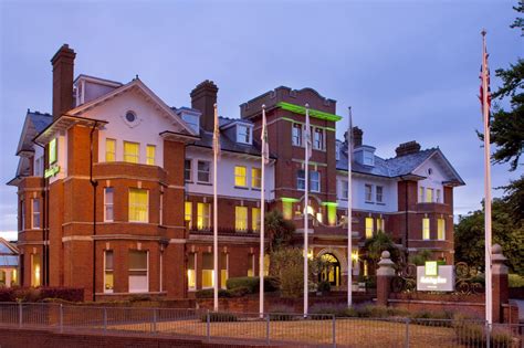 Now $74 (was $̶1̶0̶3̶) on tripadvisor: Conference Venue Details Holiday Inn Farnborough ...