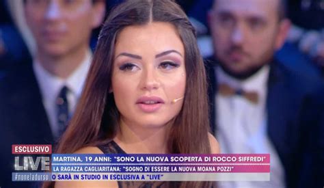 Max felicitas scopa di brutto martina smeraldi e priscilla salerno: Martina Smeraldi, a Non è la D'Urso la scoperta di Rocco ...
