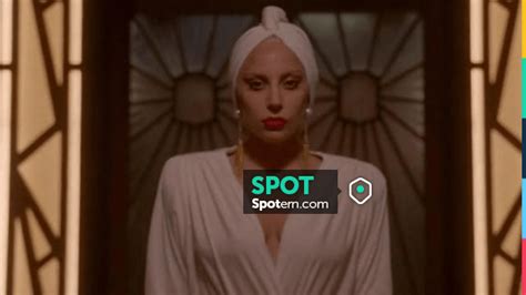 the costume of the countess in american horror story hotel spotern
