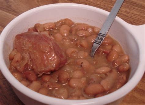 Pinto beans and ham hocks, ingredients: canned pinto beans and ham