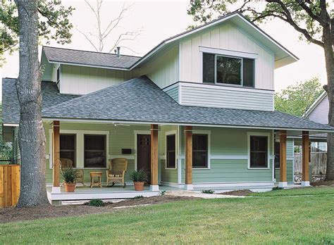 A house with a wrap around porch has the quintessential characteristic of a southern home. These Before-and-After Front Porch Remodels Are Incredible in 2020 | Porch remodel, Craftsman ...