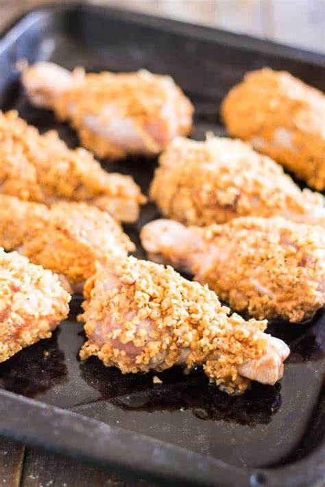 The only time we really think about eating chicken drumsticks is when we roast a whole chicken. Chicken Drumsticks In Oven 375 / Spicy Baked Drumsticks ...