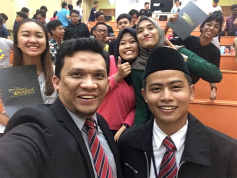 For the master's degree, applicants should obtain a minimum of second class upper (honours) or a minimum cgpa of 3.5 at a bachelor's degree. Pengalaman Menjadi First Year Student di Universiti Malaya