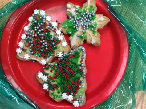 Delight your family with this easy homemade version of a classic candy bar that fits perfectly on a platter of christmas cookies. Pin by Joni Pillsbury Archer on Christmas Cookies ...